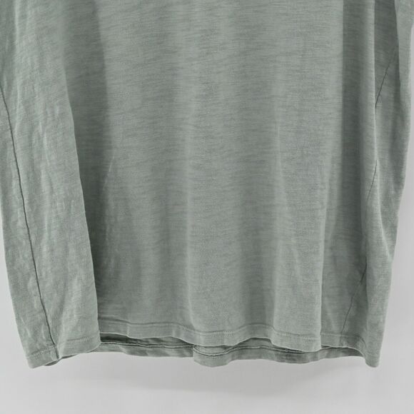 VINCE Shirt Mens Sz XL Sage Green 100% Cotton V Neck Tee Short Sleeve Basic - Picture 3 of 12